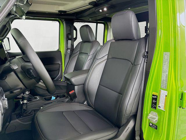 new 2025 Jeep Gladiator car, priced at $41,355