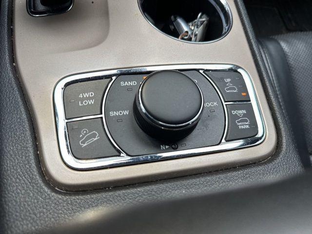 used 2015 Jeep Grand Cherokee car, priced at $14,445