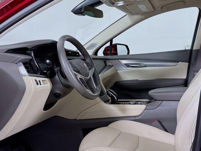 used 2021 Cadillac XT5 car, priced at $26,200