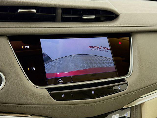 used 2021 Cadillac XT5 car, priced at $26,200