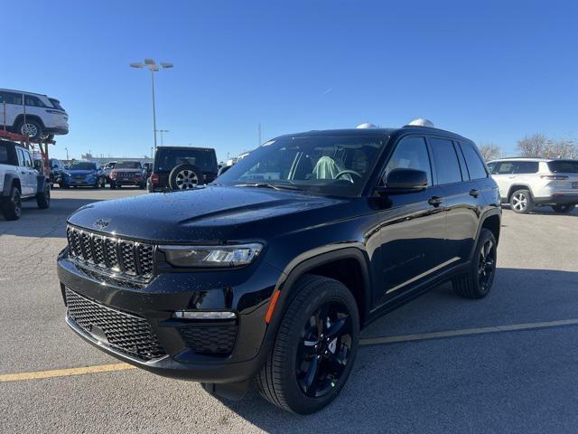 new 2025 Jeep Grand Cherokee car, priced at $47,960