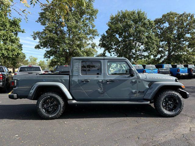 new 2025 Jeep Gladiator car, priced at $40,355