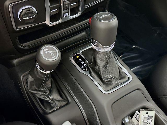 new 2025 Jeep Gladiator car, priced at $41,355