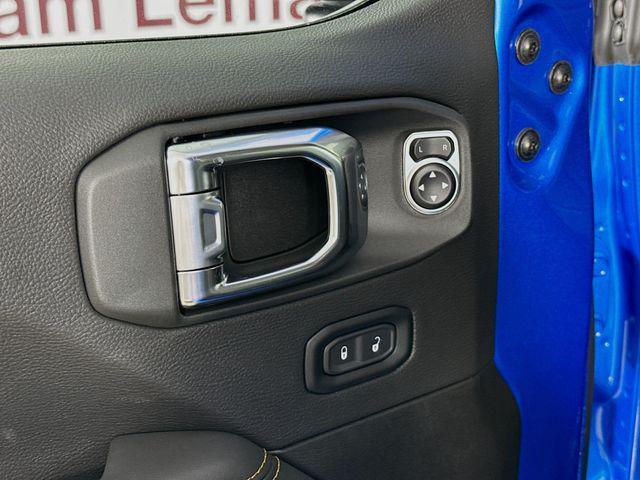 new 2025 Jeep Gladiator car, priced at $41,355