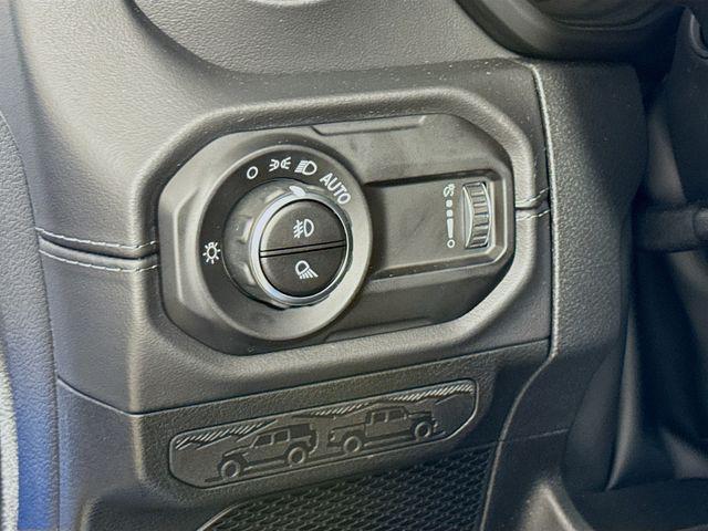 new 2025 Jeep Gladiator car, priced at $41,355