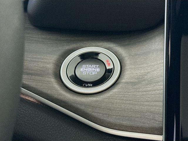 new 2025 Jeep Grand Cherokee car, priced at $44,580