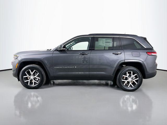 new 2025 Jeep Grand Cherokee car, priced at $44,580