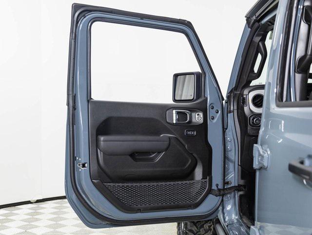 new 2025 Jeep Wrangler car, priced at $44,475