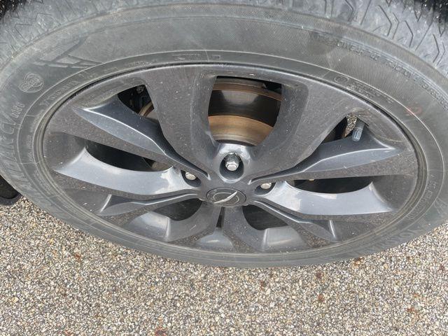 used 2018 Chrysler Pacifica car, priced at $15,975