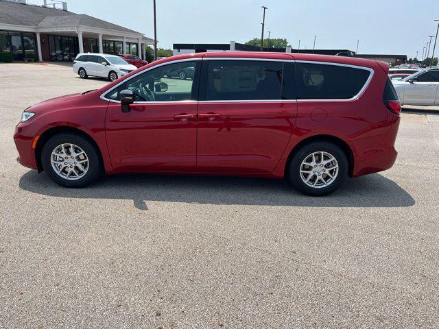 new 2025 Chrysler Pacifica car, priced at $39,940
