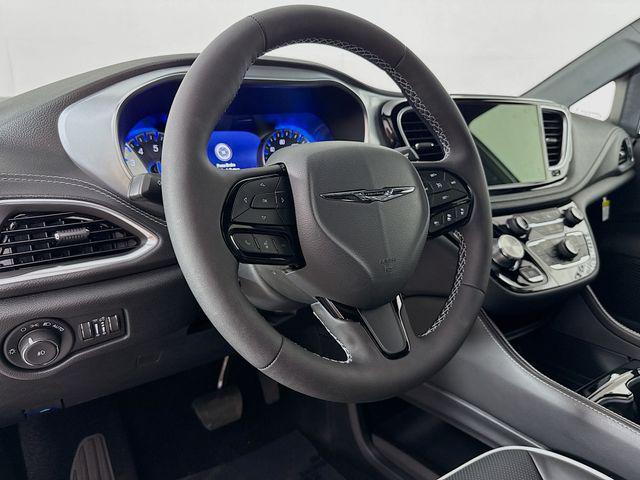 new 2026 Chrysler Pacifica car, priced at $51,655