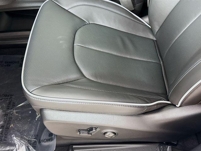 new 2026 Chrysler Pacifica car, priced at $51,655