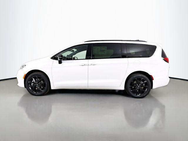 new 2026 Chrysler Pacifica car, priced at $51,655