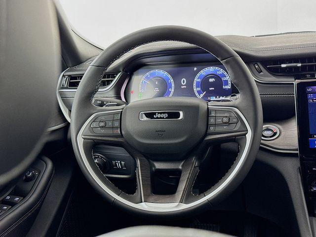 new 2025 Jeep Grand Cherokee car, priced at $41,720