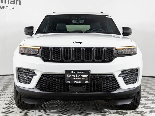 new 2025 Jeep Grand Cherokee car, priced at $38,935