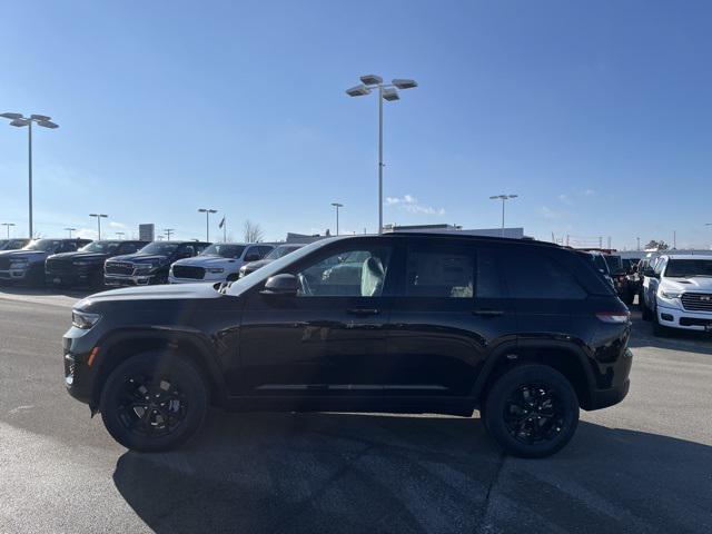 new 2025 Jeep Grand Cherokee car, priced at $39,030