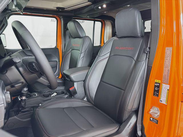 new 2025 Jeep Gladiator car, priced at $48,600