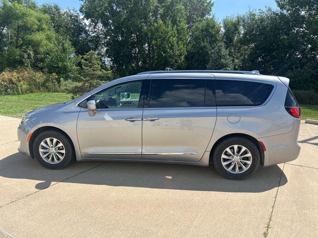 used 2018 Chrysler Pacifica car, priced at $14,440