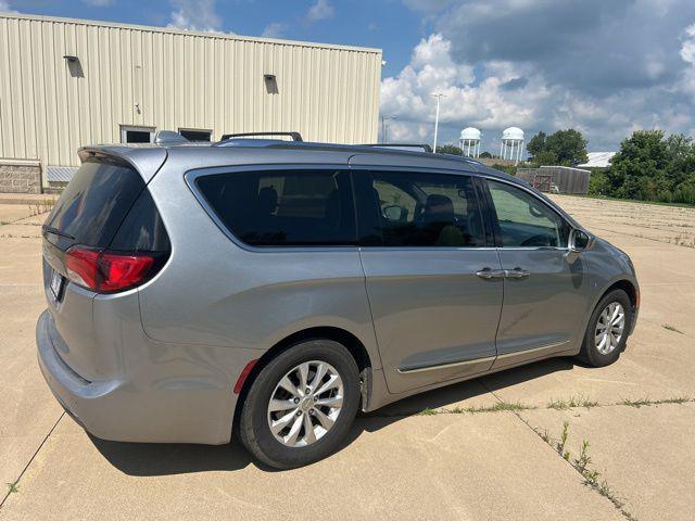 used 2018 Chrysler Pacifica car, priced at $14,440