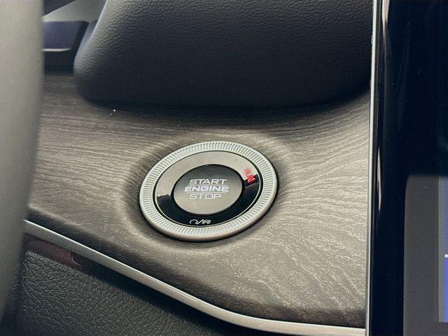 new 2025 Jeep Grand Cherokee car, priced at $46,730
