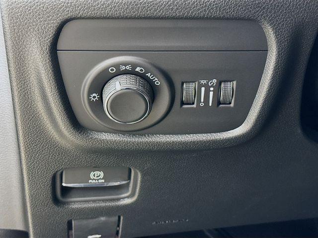 new 2025 Jeep Grand Cherokee L car, priced at $38,215