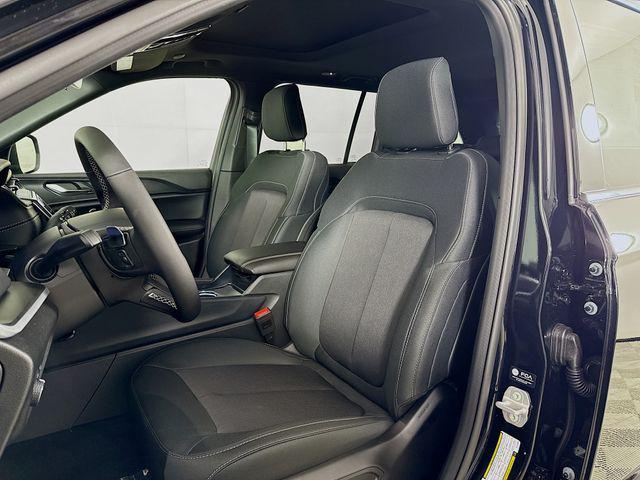 new 2025 Jeep Grand Cherokee car, priced at $37,170