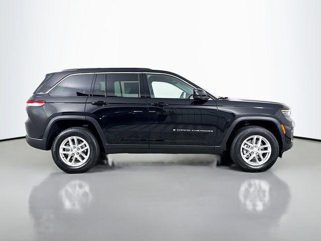 new 2025 Jeep Grand Cherokee car, priced at $37,170