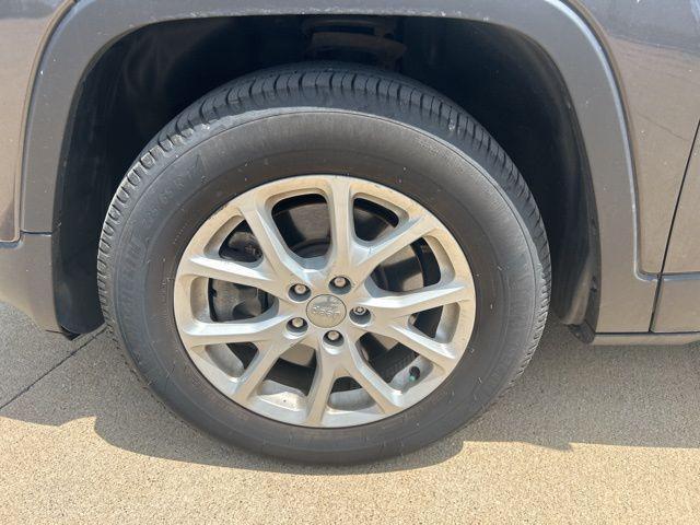 used 2017 Jeep Cherokee car, priced at $16,890