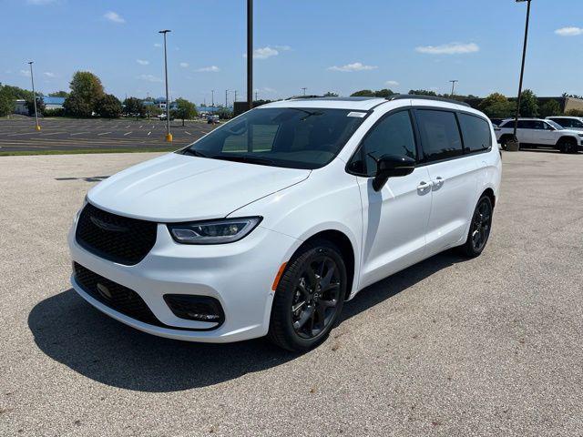 new 2026 Chrysler Pacifica car, priced at $45,585