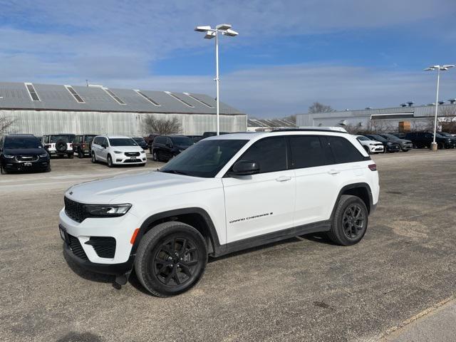 used 2024 Jeep Grand Cherokee car, priced at $37,775