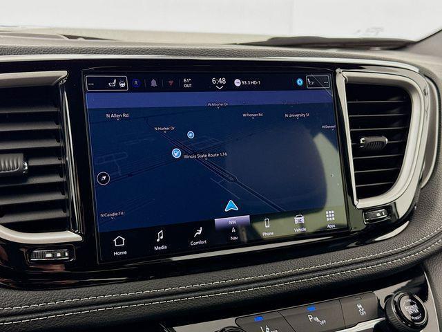 new 2025 Chrysler Pacifica Hybrid car, priced at $47,951