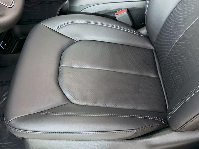 new 2025 Chrysler Pacifica Hybrid car, priced at $47,951