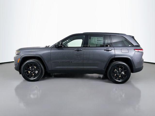 new 2025 Jeep Grand Cherokee car, priced at $40,225