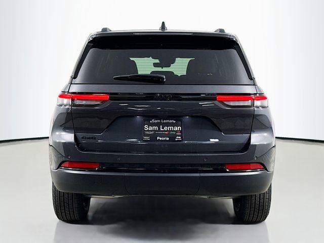 new 2025 Jeep Grand Cherokee car, priced at $40,225