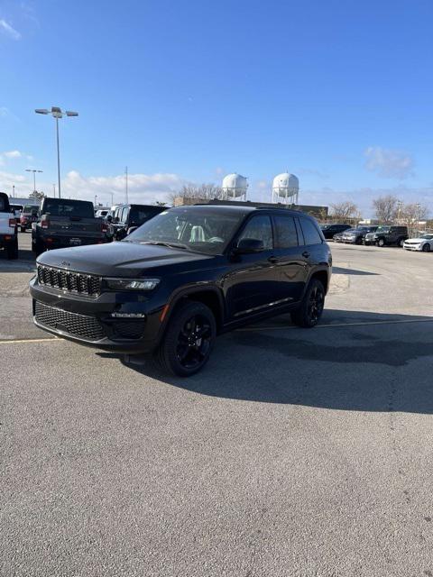 new 2025 Jeep Grand Cherokee car, priced at $45,035