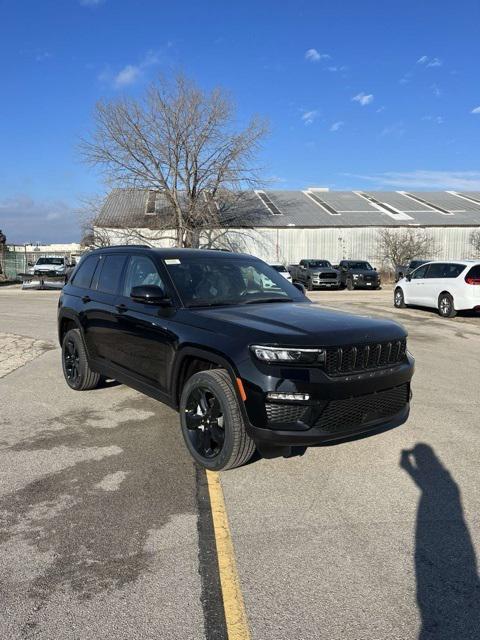 new 2025 Jeep Grand Cherokee car, priced at $45,035