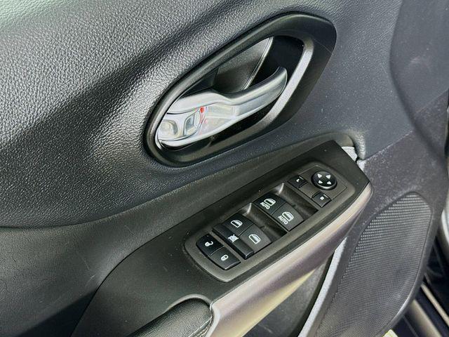used 2022 Jeep Cherokee car, priced at $23,000