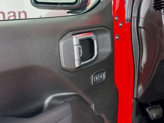 new 2025 Jeep Wrangler car, priced at $36,150