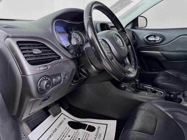 used 2021 Jeep Cherokee car, priced at $22,995