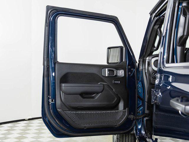 new 2025 Jeep Wrangler car, priced at $41,545