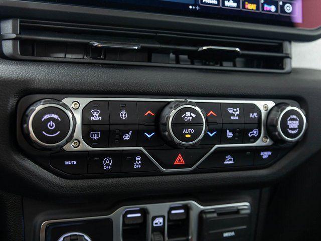 new 2025 Jeep Wrangler car, priced at $41,545