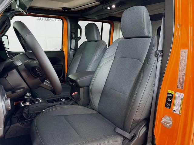 new 2025 Jeep Wrangler car, priced at $44,875