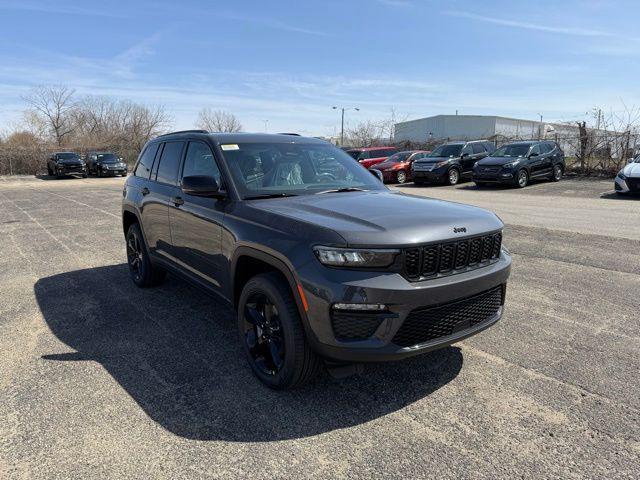 new 2025 Jeep Grand Cherokee car, priced at $43,715