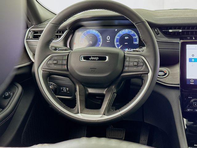 new 2025 Jeep Grand Cherokee car, priced at $44,215