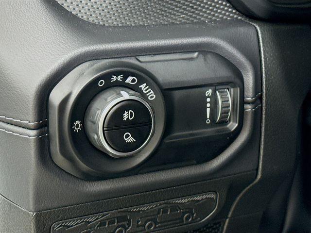 new 2025 Jeep Gladiator car, priced at $45,310