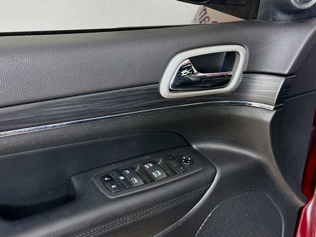 used 2022 Jeep Grand Cherokee car, priced at $29,495