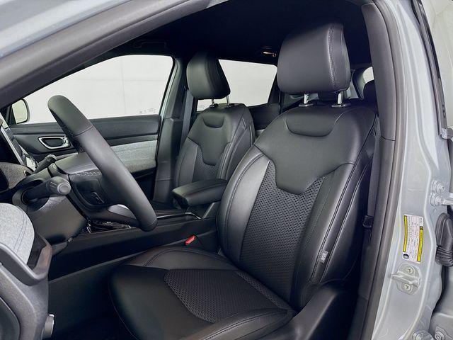 new 2025 Jeep Compass car, priced at $25,760