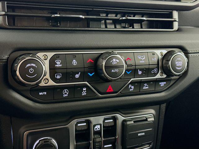 new 2025 Jeep Wrangler car, priced at $49,525