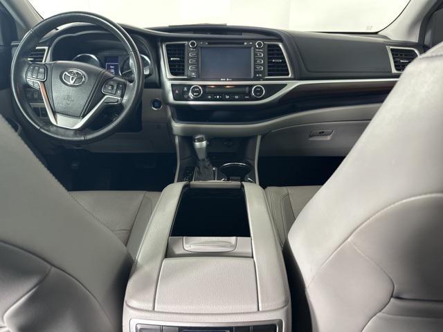 used 2015 Toyota Highlander car, priced at $16,900