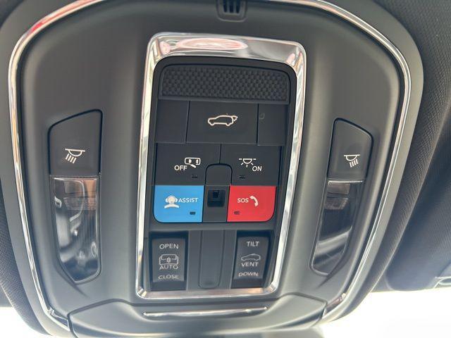 used 2024 Jeep Grand Cherokee car, priced at $36,975